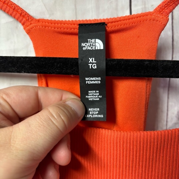 The North Face Ribbed Cropped Tank Top Orange NWT XL - Picture 3 of 8